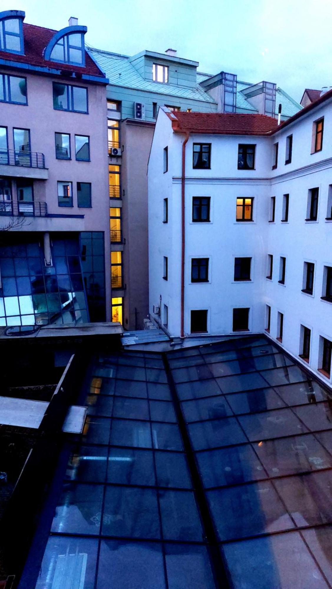 Michael'S Gate Large Apartment In A 15Th-Century Building, Old Town Bratislava Exteriör bild